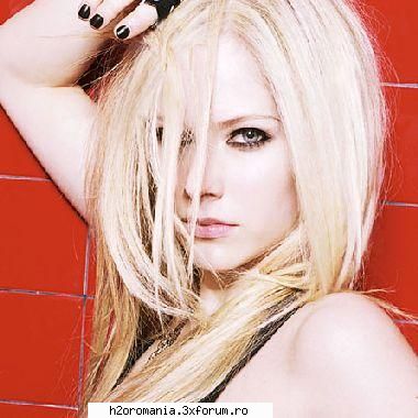 Avril Lavigne - raluca - Artisti Preferati