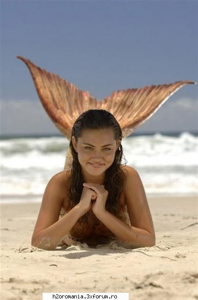Galerie Foto (10) - Phoebe Tonkin/Cleo Sertori