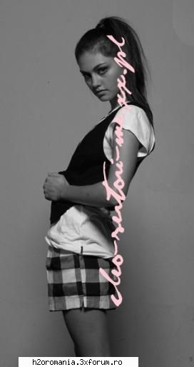 Galerie Foto - ***Winnie-Any*** - Phoebe Tonkin/Cleo Sertori