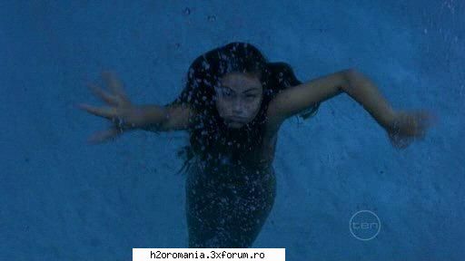 Galerie Foto - raluca - Phoebe Tonkin/Cleo Sertori