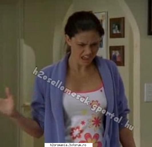 Galerie Foto - raluca - Phoebe Tonkin/Cleo Sertori