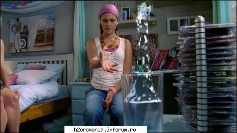 Galerie Foto - raluca - Phoebe Tonkin/Cleo Sertori