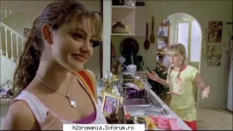 Galerie Foto - raluca - Phoebe Tonkin/Cleo Sertori