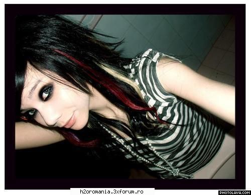 HOT or NOT - Iulya - Jocuri