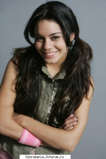 Vanessa Anne Hudgens - Va place Vanessa ?Mie da.Puteti posta poze cu ea - Artisti Preferati
