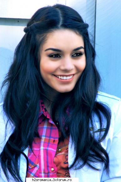 Vanessa Anne Hudgens - fяeakymєrmaid - Artisti Preferati