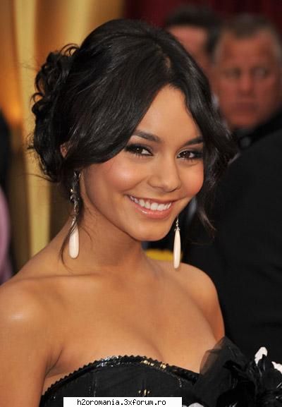 Vanessa Anne Hudgens - e super tare vane! - Artisti Preferati